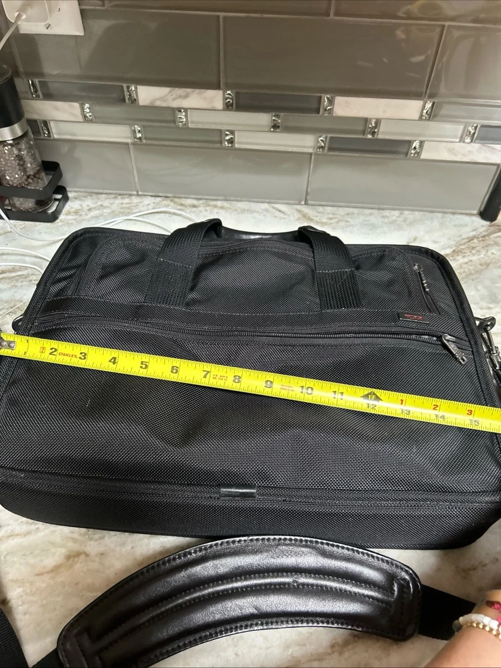 TUMI Laptop Briefcase 16”Slim Black Ballistic Nylon Messenger Bag PaddedPockets.